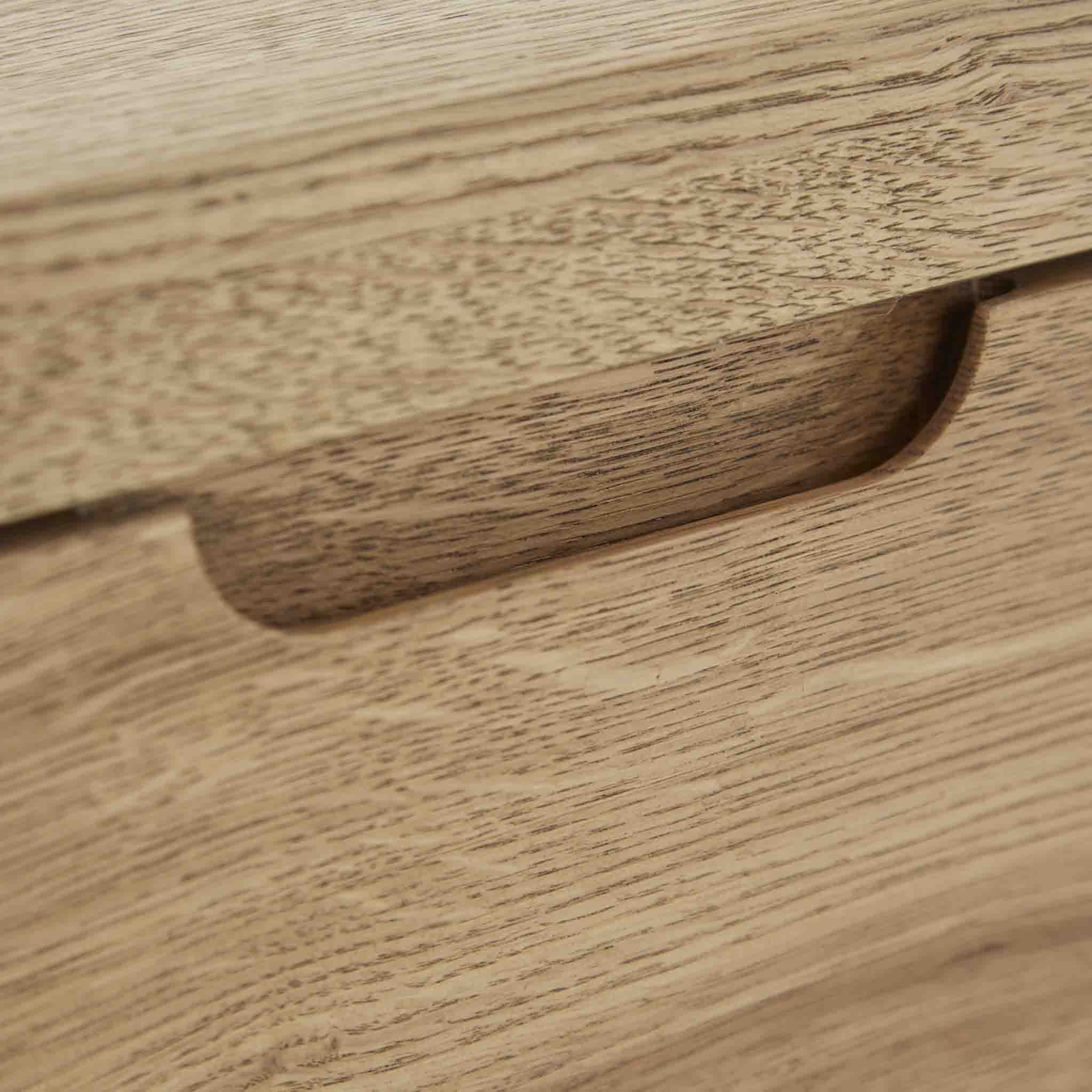 Harvey Oak 2 Over 3 Chest of Drawers - Image 5