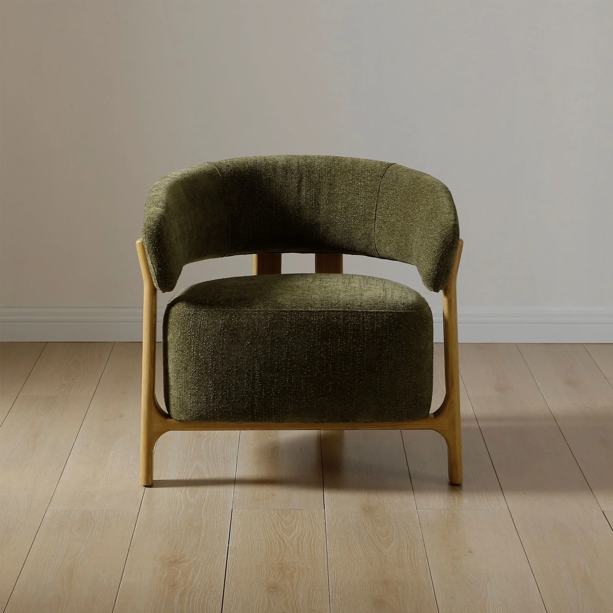 Sorelle Curved Accent Chair - Image 2
