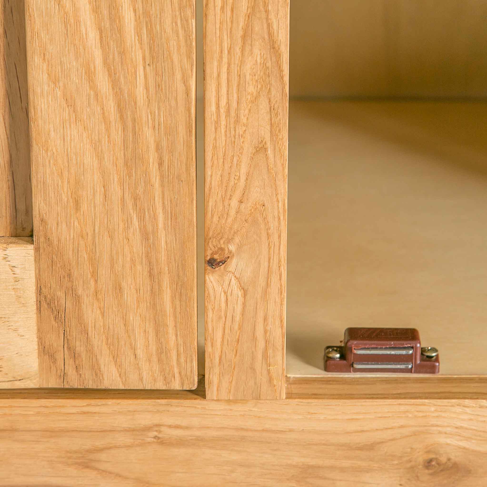 Surrey Oak Large Sideboard - Image 18