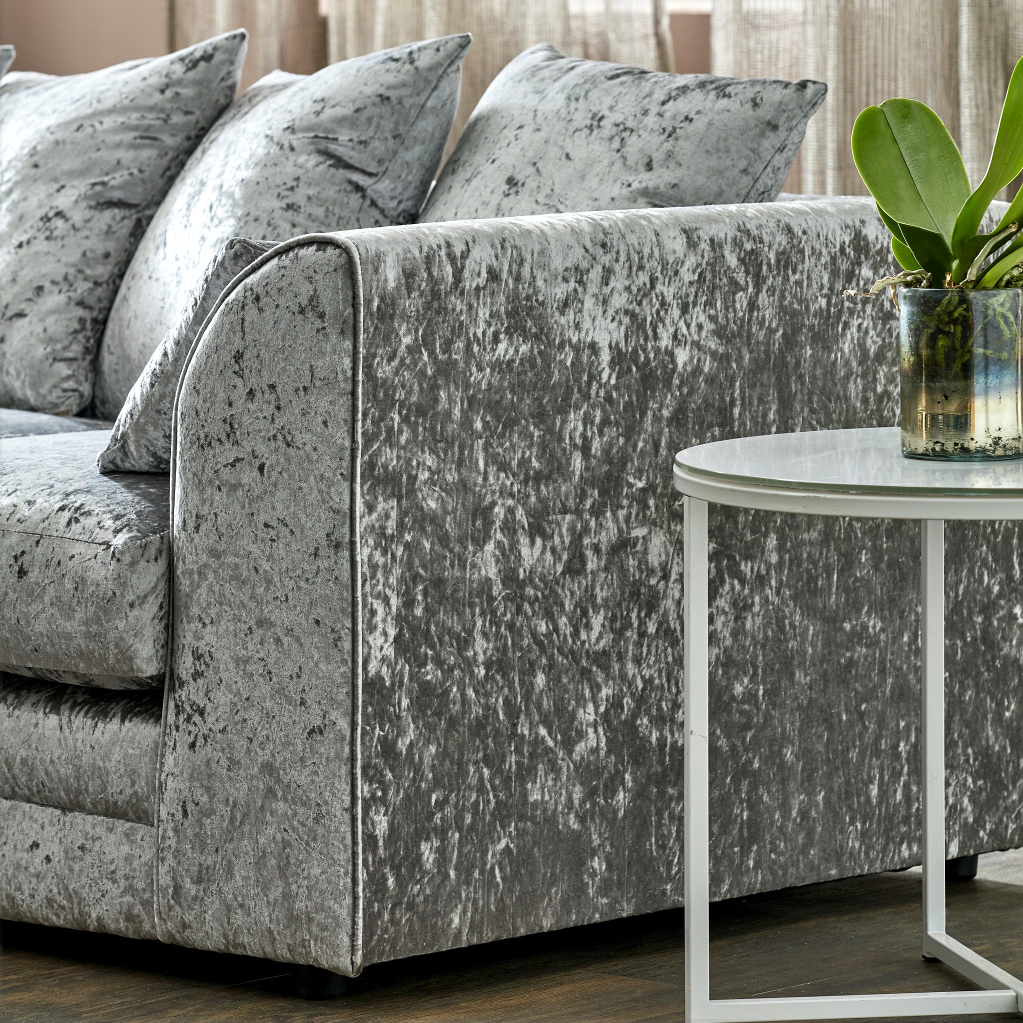 Tamara Crushed Velvet 3 Seater Sofa - Image 4